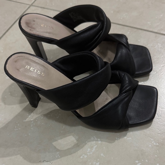 Reiss Black Eliza Sandal - Picture 7 of 10